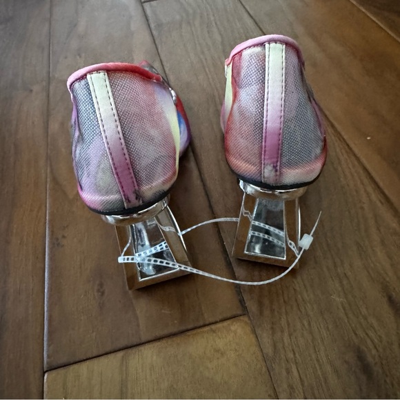 NWT Gianni Bini Pamalaa Printed Mesh Architectural Wedge Pumps Sz 6,5 - Picture 7 of 9